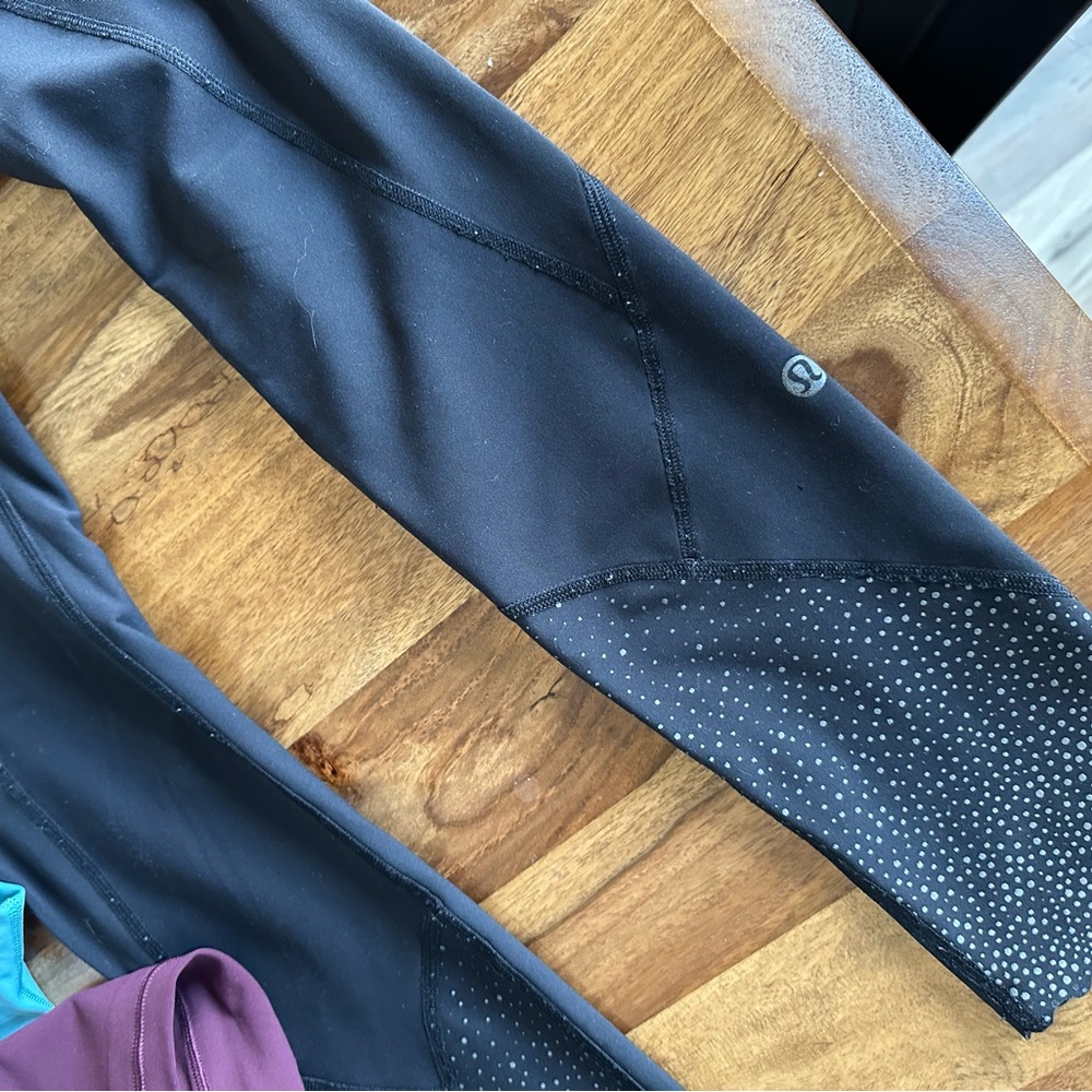 Lululemon Black scallop leggings